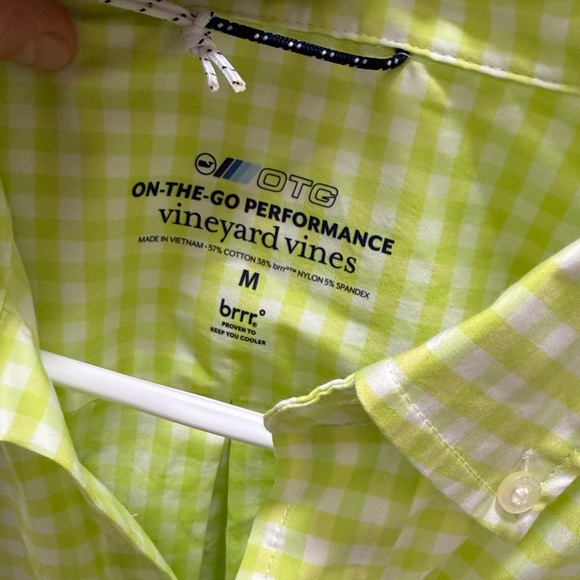 Vineyard Vines Men’s performance shirt - Picture 2 of 4
